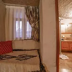 Local Cave House غوريمِيه