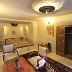 Local Cave House Hotel Göreme