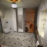 Otel Local Cave House