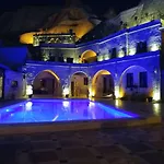 Local Cave House Hotel Göreme