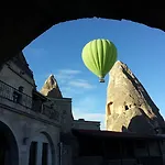 Local Cave House Göreme