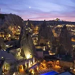 Local Cave House غوريمِيه