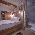 Local Cave House غوريمِيه