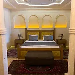 Local Cave House غوريمِيه