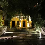 Local Cave House Göreme