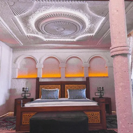 Local Cave House Отель Гореме