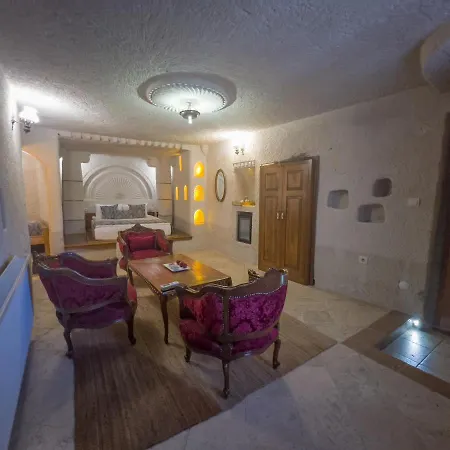 Local Cave House Göreme