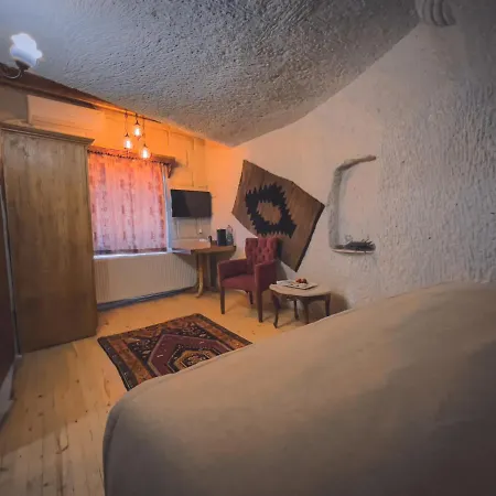 Hotel Local Cave House 3*