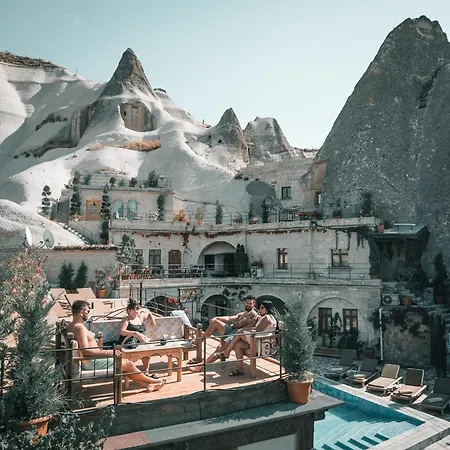 Local Cave House Hotel Göreme