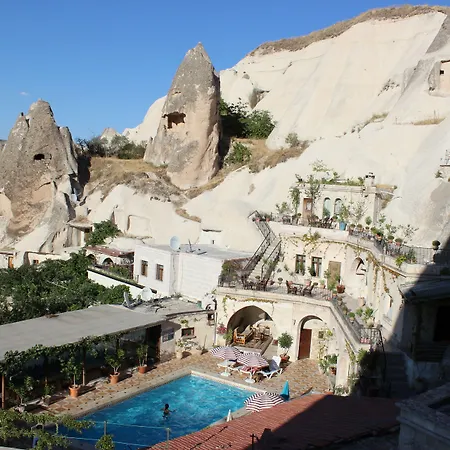 Hotel Local Cave House 3*