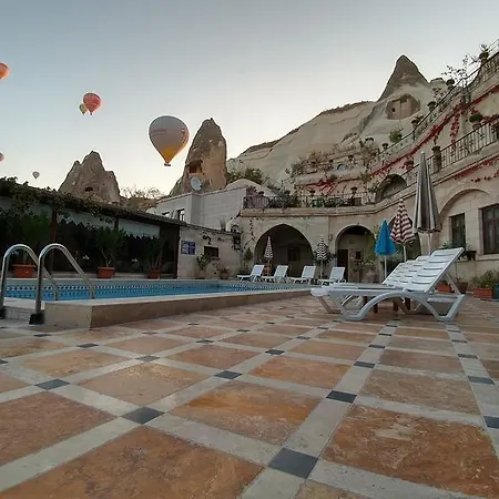 Hotel Local Cave House 3*