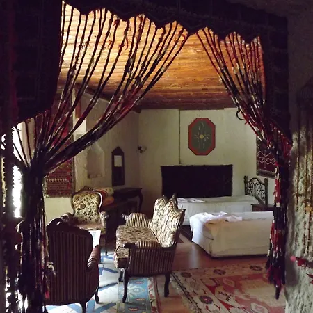 Local Cave House Hotel Göreme