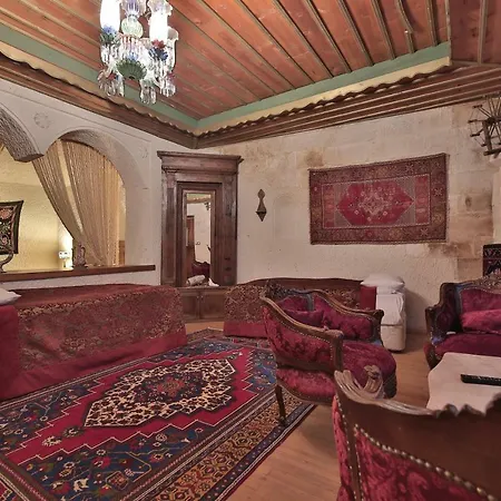 Отель Local Cave House 3*