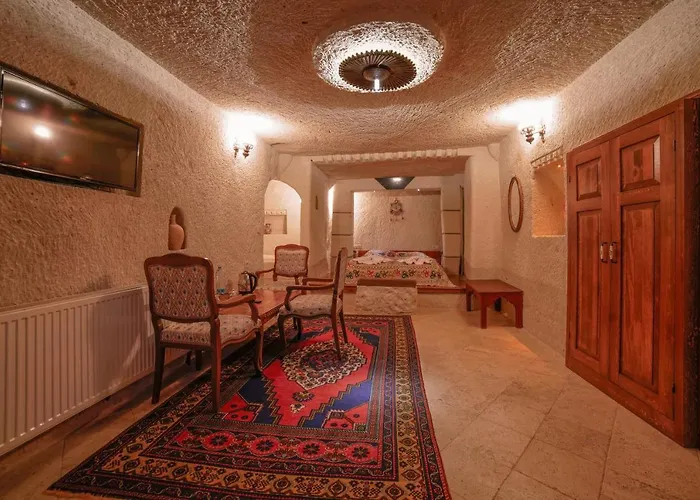 Отель Local Cave House Гореме