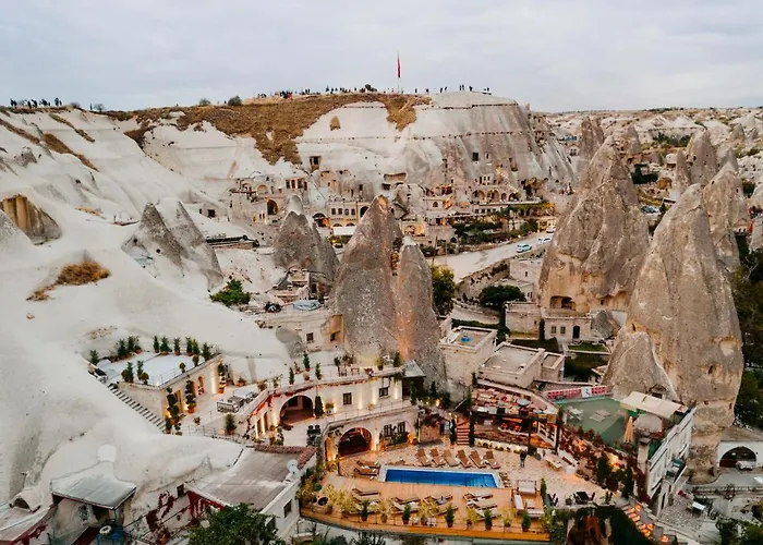 Отель Local Cave House Гореме