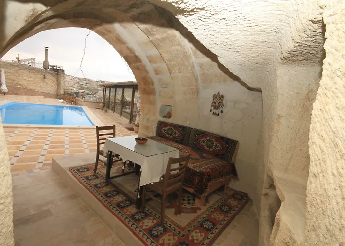 Отель Local Cave House