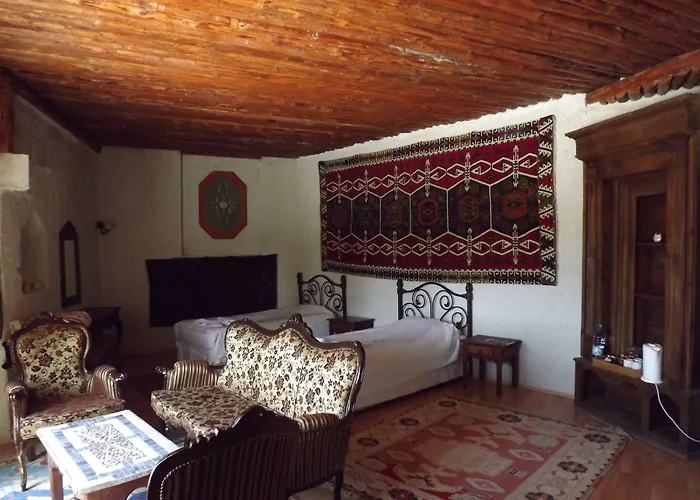 Отель Local Cave House