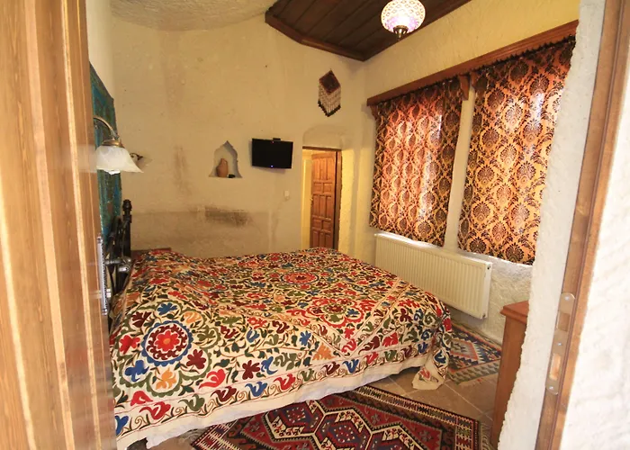 Local Cave House Göreme