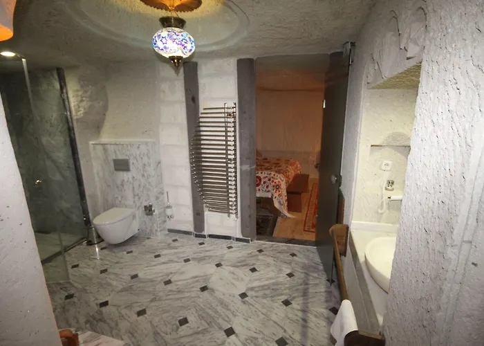 Отель Local Cave House