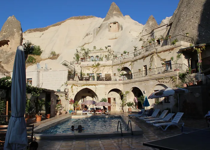 Hotel Local Cave House 3*