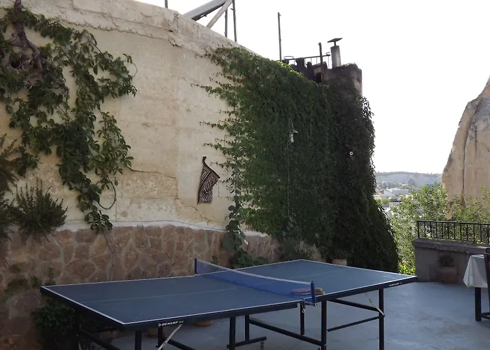 Отель Local Cave House Гореме