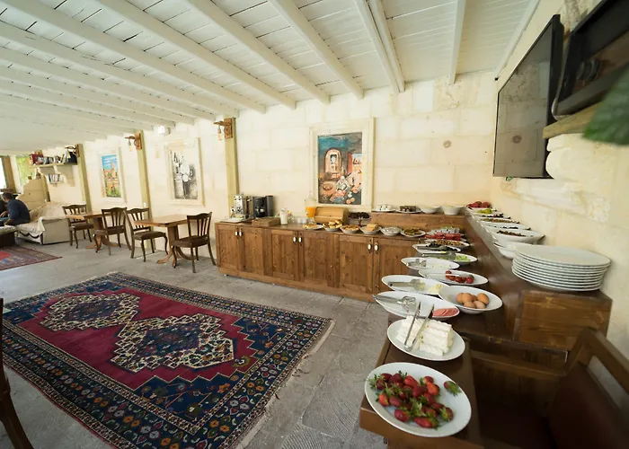 Local Cave House Göreme