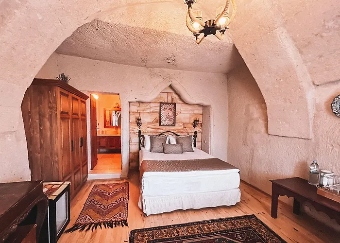 Hotel Local Cave House 3*
